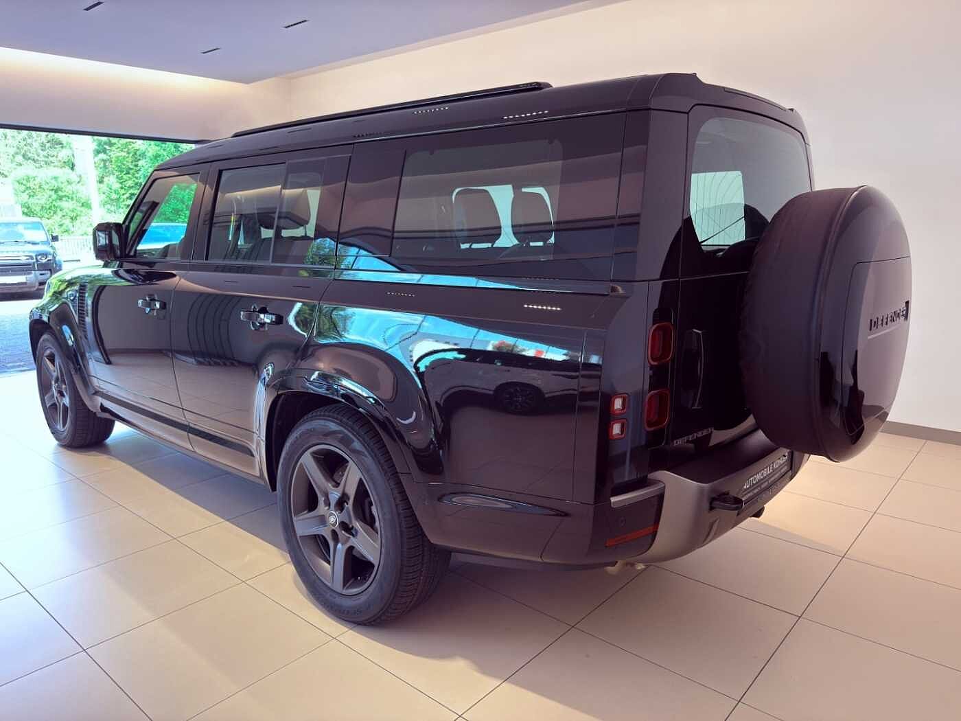 Land Rover Defender Dynamic SE