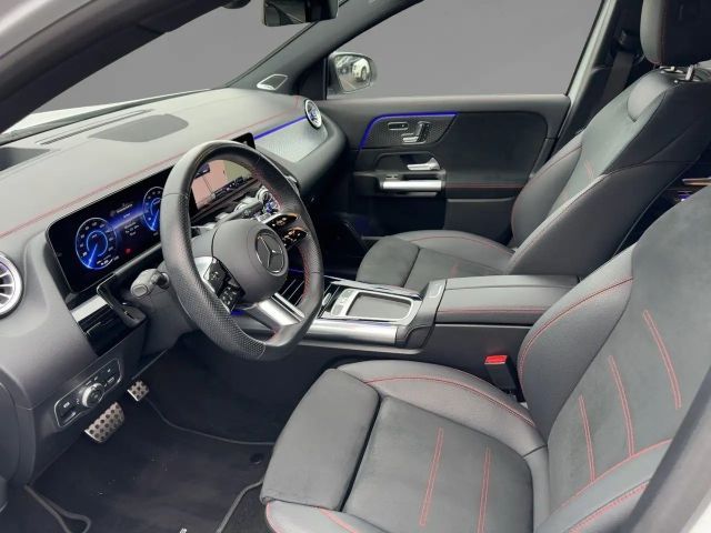 Mercedes-Benz EQA 300 4MATIC AMG Line