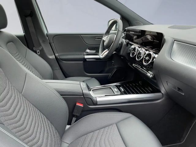 Mercedes-Benz B 200 Progressive Sedan