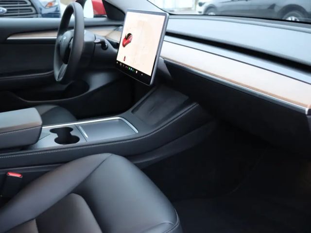 Tesla Model 3 AWD Long Range