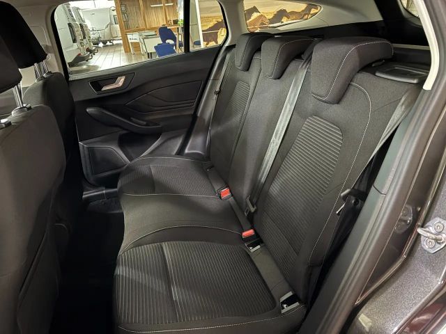 Ford Focus EcoBoost Titanium Wagon