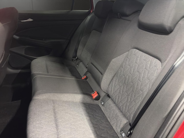 Volkswagen Golf 1.5 eTSI DSG Move Variant