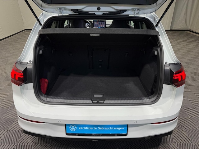 Volkswagen Golf 1.5 eTSI DSG R-Line