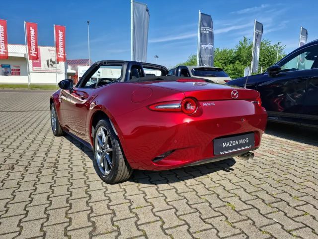 Mazda MX-5 SkyActiv
