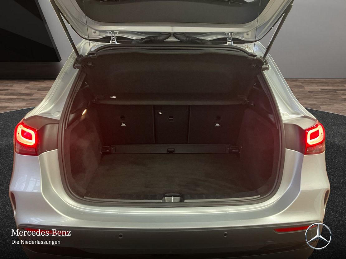 Mercedes-Benz GLA 250 4MATIC AMG Line