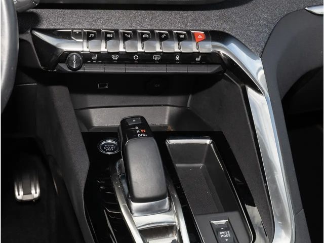 Peugeot 3008 EAT8 Hybrid