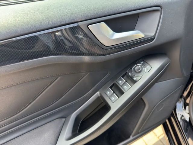 Ford Focus EcoBoost ST Line Wagon