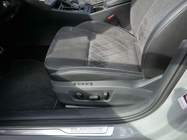 Skoda Superb 2.0 TDI Combi Sportline