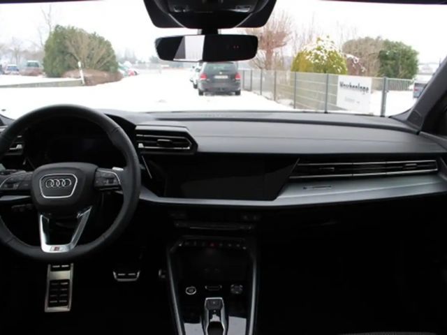 Audi A3 35 TFSI S-Line Sedan Sportback