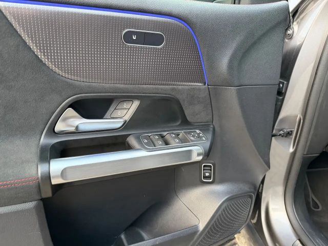 Mercedes-Benz EQB 300 4MATIC AMG Line