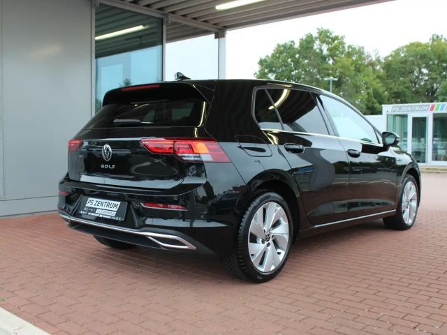 Volkswagen Golf 1.5 TSI Style