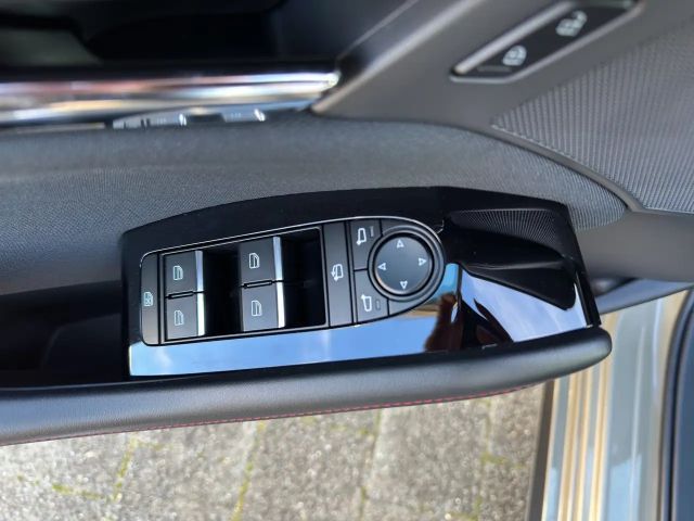 Mazda 3 Homura SkyActiv e-Skyactiv