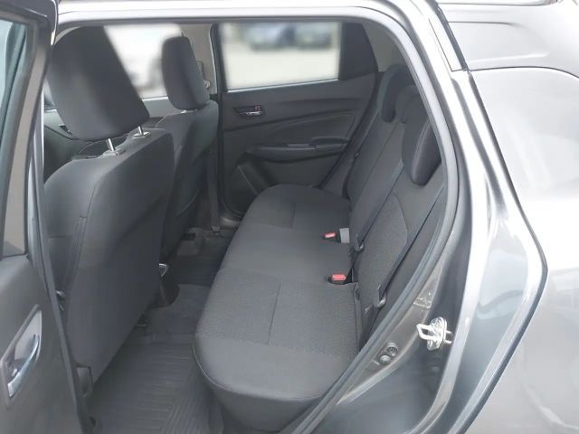 Suzuki Swift AllGrip DualJet Flash Hybrid