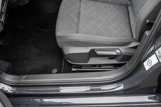 Volkswagen Golf 1.5 TSI Variant