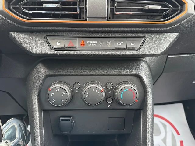 Dacia Sandero Essential Stepway TCe 90