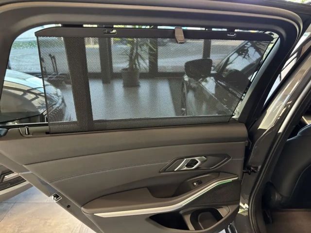 BMW 320 320d M-Sport Touring xDrive