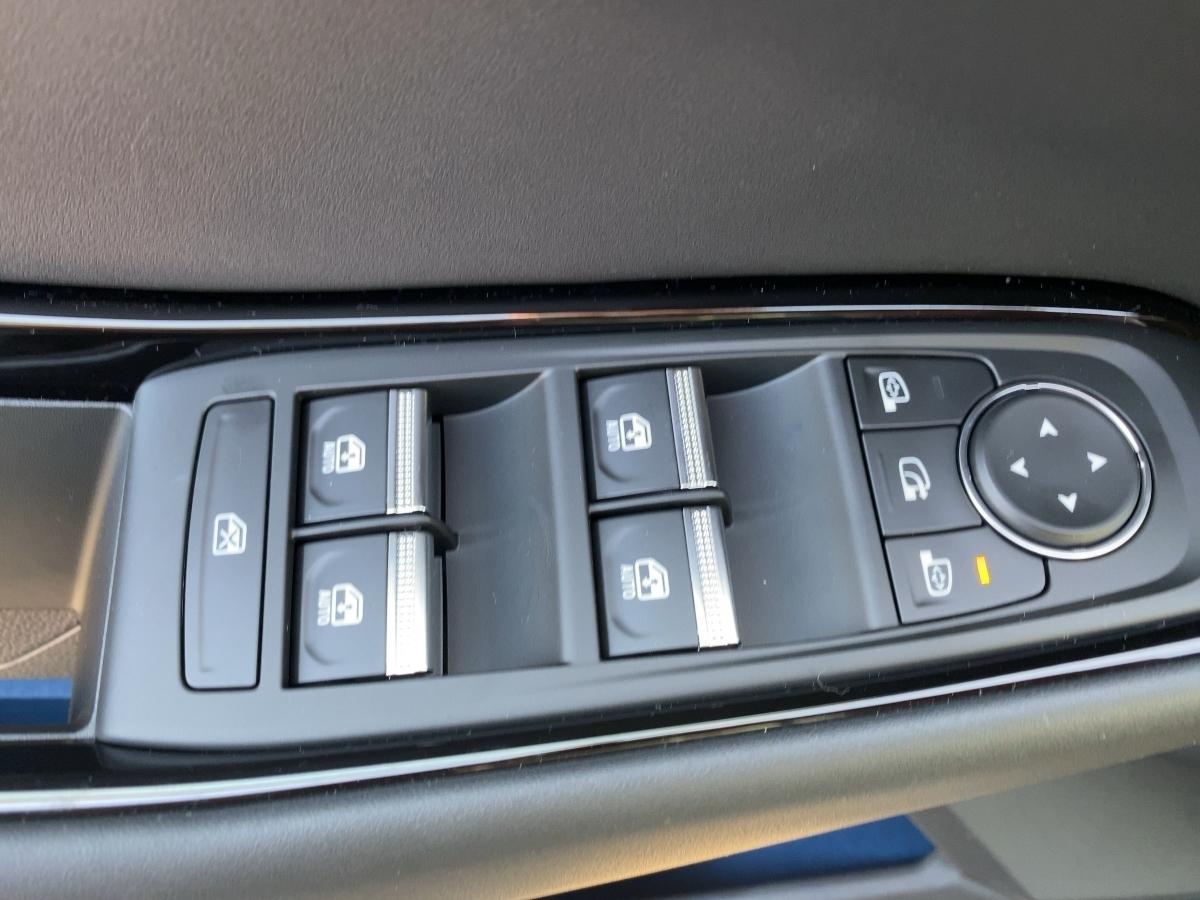 Renault Rafale E - Tech 1.2 Hybrid 200