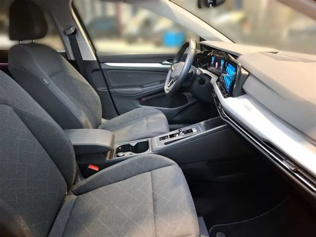 Volkswagen Golf 1.5 eTSI DSG Life