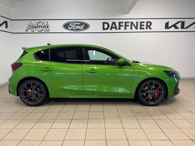 Ford Focus ST Line
