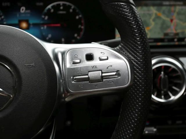 Mercedes-Benz CLA 180 AMG Line Shooting Brake