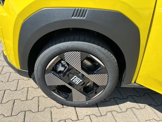 Fiat Grande Panda E La Prima