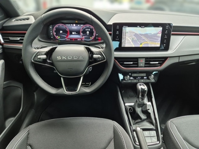 Skoda Kamiq Monte Carlo1.5 TSI DSG +AHK+NAVI+APP+CT+PANO+R-Kamera+