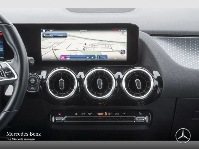 Mercedes-Benz B 180 Progressive Sedan