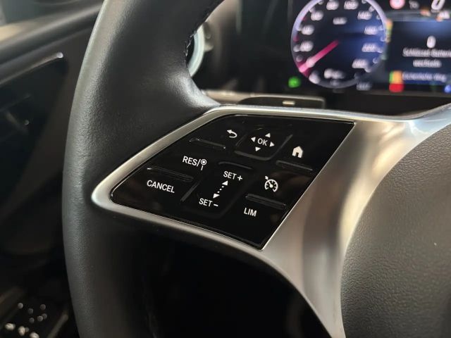 Mercedes-Benz C 300 4MATIC AVANTGARDE Sedan