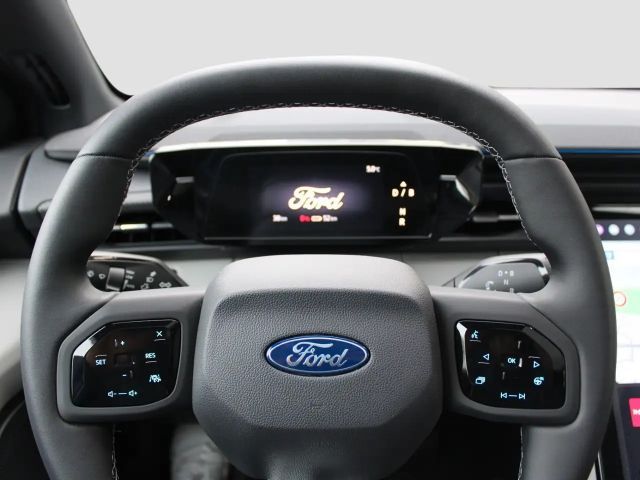 Ford Capri Premium RWD