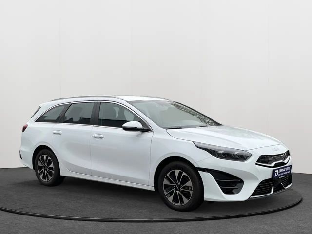 Kia Ceed Hybrid PHEV SportWagon Vision