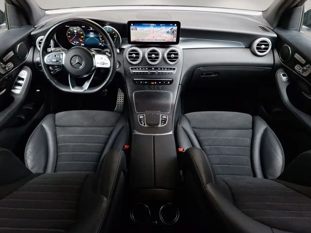 Mercedes-Benz GLC 300 4MATIC AMG Line