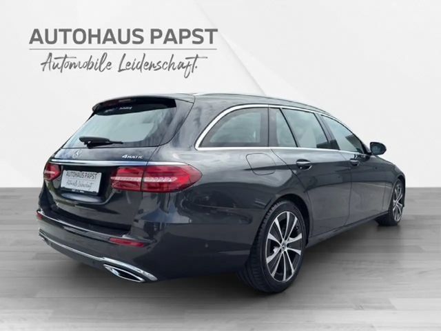 Mercedes-Benz E 220 AVANTGARDE