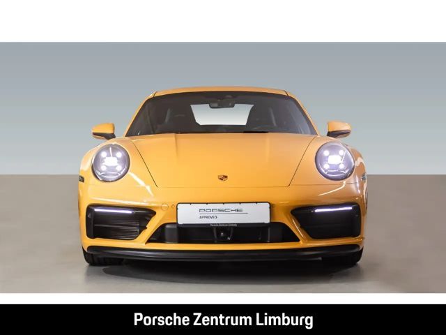 Porsche 992 Carrera Coupé GTS