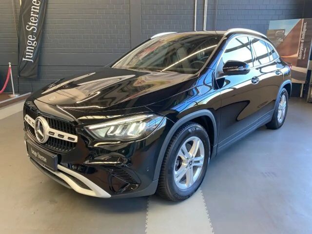 Mercedes-Benz GLA 200 Progressive