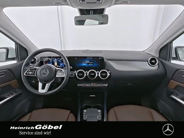 Mercedes-Benz B 250 4MATIC Progressive Sedan