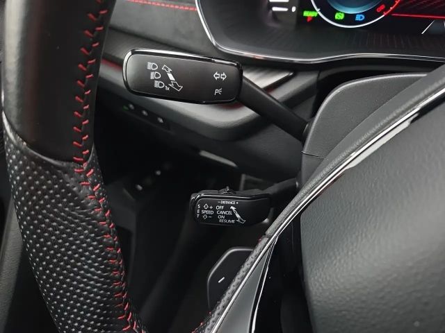 Skoda Octavia Combi RS iV