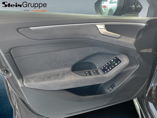 Audi A6 Avant Quattro S-Tronic