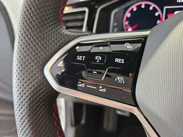 Volkswagen Polo 2.0 TSI DSG GTI