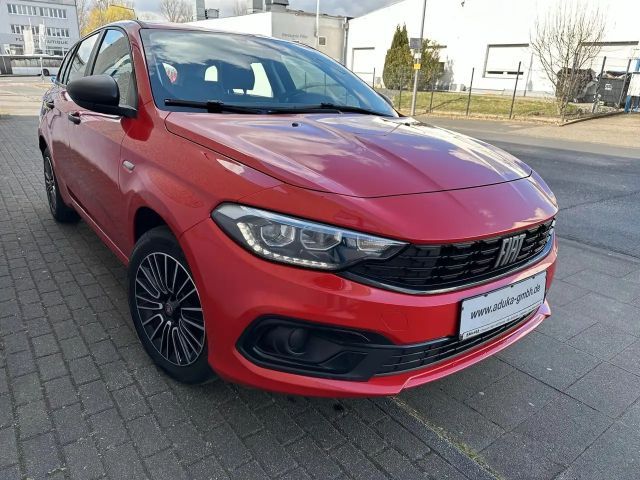 Fiat Tipo RED