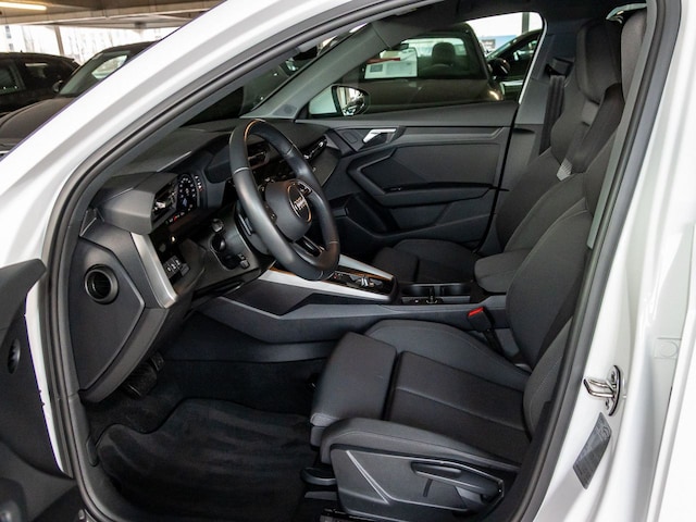 Audi A3 35 TFSI S-Line S-Tronic Sedan