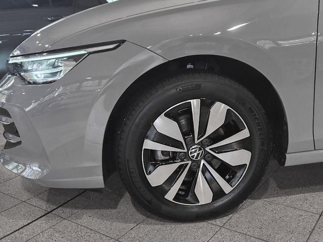 Volkswagen Golf 1.5 eTSI DSG