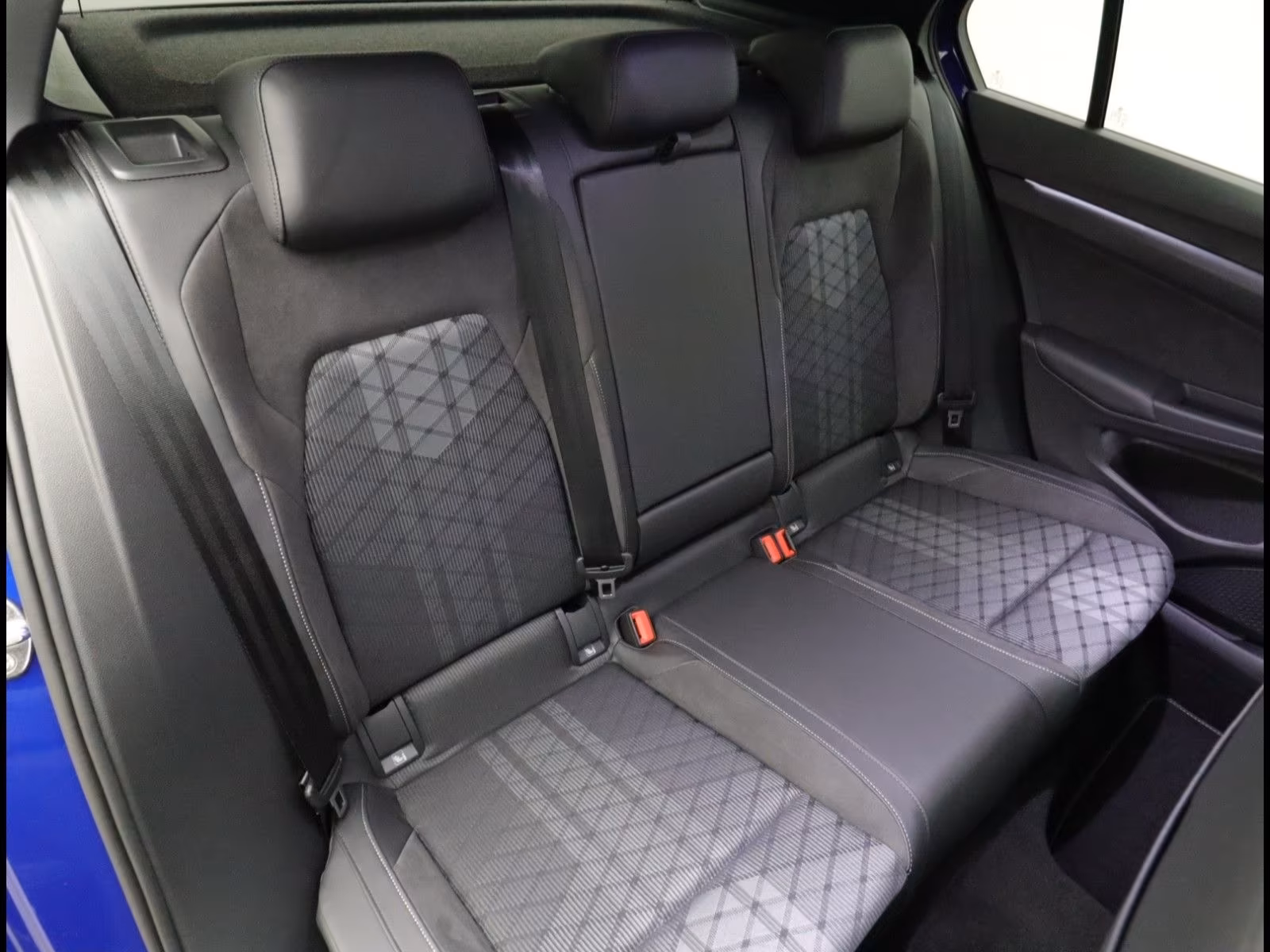 Volkswagen Golf 2.0 TDI DSG R-Line Style