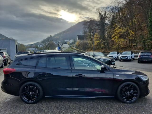 Ford Focus ST Line Wagon