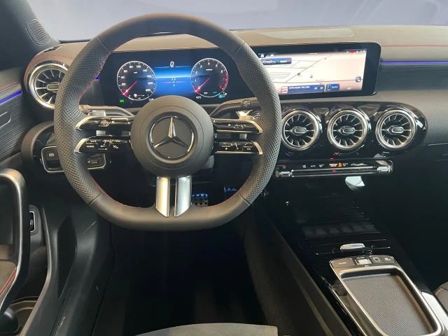 Mercedes-Benz CLA 200 AMG Line Shooting Brake