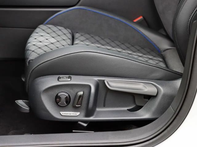 Volkswagen Passat DSG R-Line eHybrid