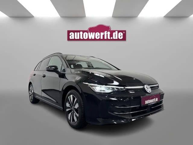 Volkswagen Golf 1.5 eTSI DSG Variant