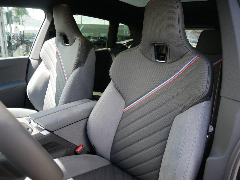 BMW iX xDrive60