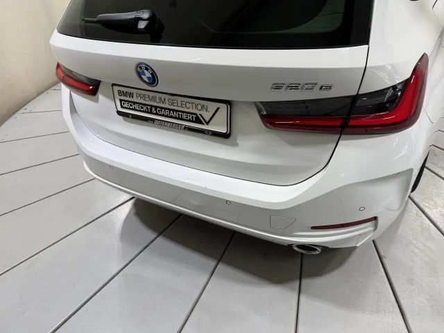 BMW 320 320e Touring