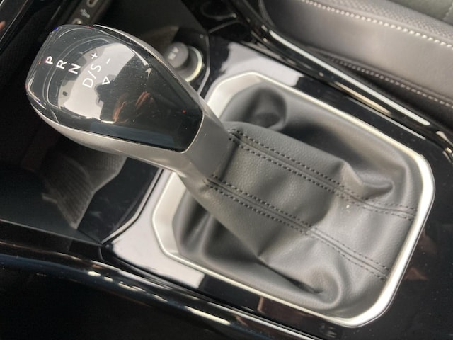 Volkswagen T-Roc 1.5 TSI DSG R-Line