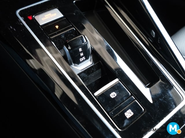 Volkswagen Golf 2.0 TSI DSG